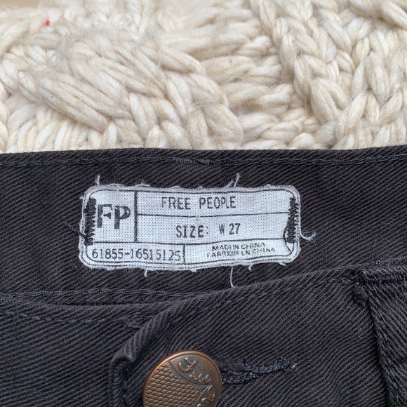Free People women’s lace trim denim shorts solid black size 27 - Picture 6 of 7